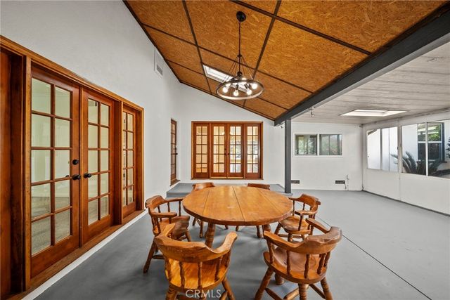 8936 Woodley Avenue, North Hills, CA 91343