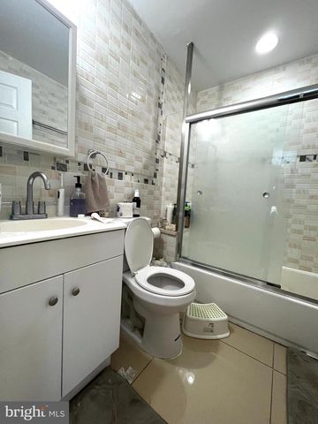 604 W YORK ST, Philadelphia, PA 19133