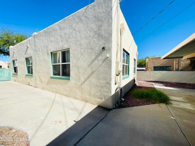 1140 N Plumer Avenue, Tucson, AZ 85719
