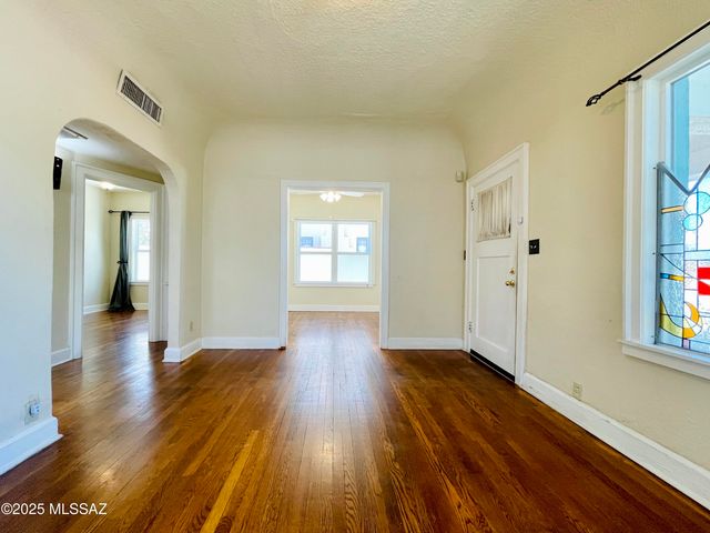 1140 N Plumer Avenue, Tucson, AZ 85719