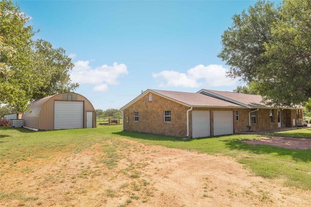 685 County Road 114, San Saba, TX 76877