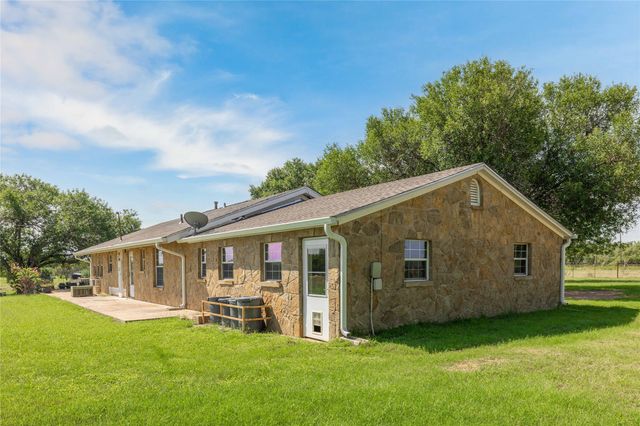 685 County Road 114, San Saba, TX 76877
