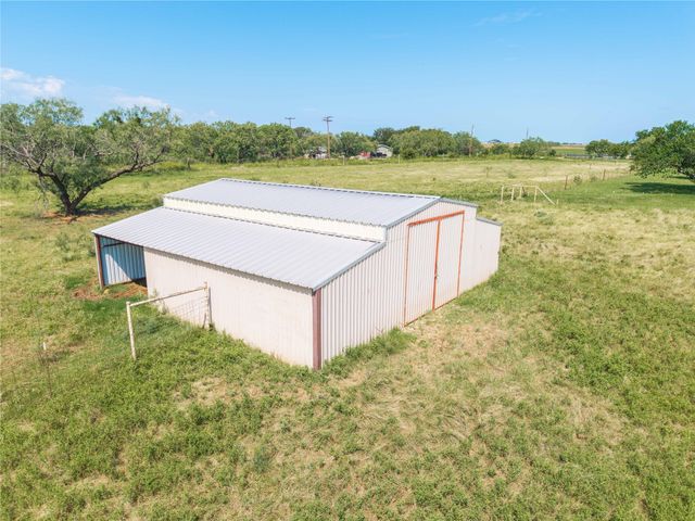 685 County Road 114, San Saba, TX 76877