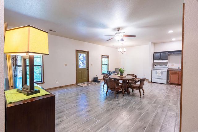 105 Green Meadow Road, Mountain View, AR 72560