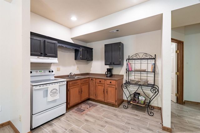 105 Green Meadow Road, Mountain View, AR 72560