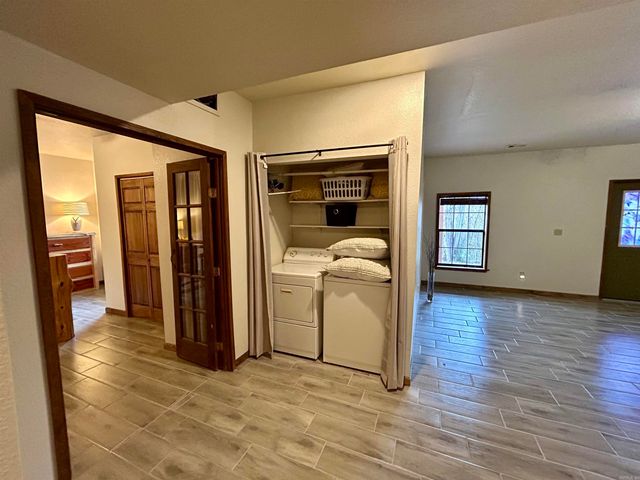 105 Green Meadow Road, Mountain View, AR 72560