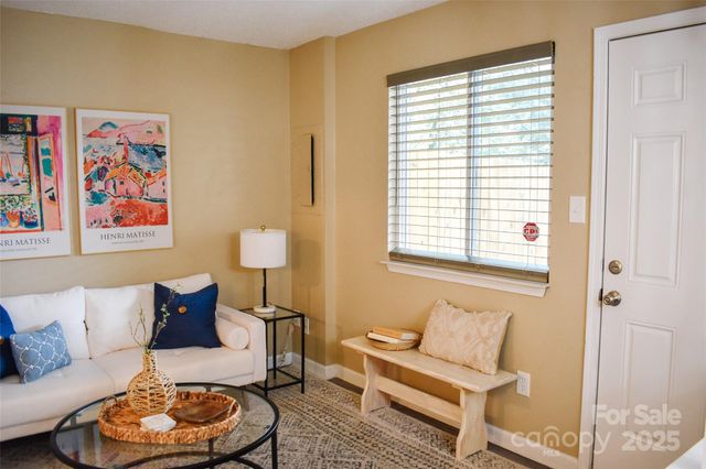 7526 Holly Grove Court, Charlotte, NC 28227