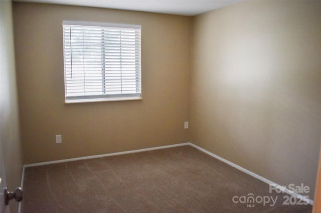 7526 Holly Grove Court, Charlotte, NC 28227