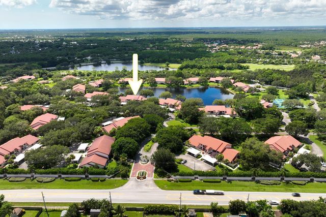 6030 SE Martinique Drive 102, Stuart, FL 34997