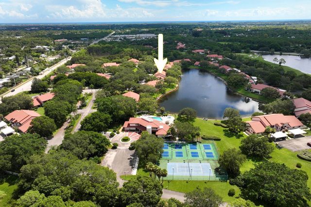 6030 SE Martinique Drive 102, Stuart, FL 34997