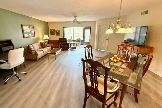 6030 SE Martinique Drive 102, Stuart, FL 34997