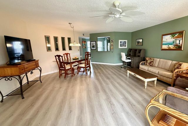 6030 SE Martinique Drive 102, Stuart, FL 34997