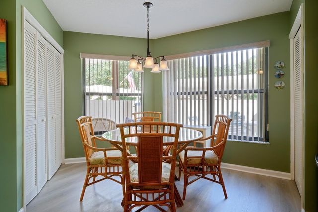 6030 SE Martinique Drive 102, Stuart, FL 34997