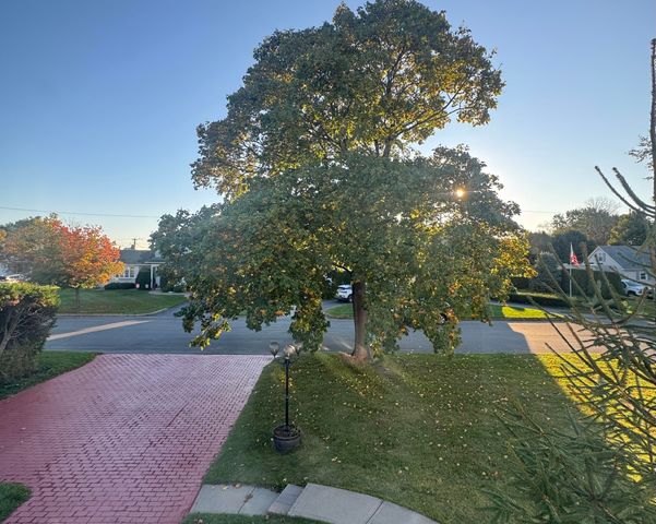 14 Olivetti Place, Plattsburgh, NY 12901