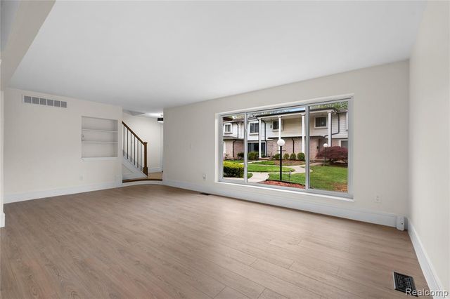 11828 Valley Boulevard, Warren, MI 48093