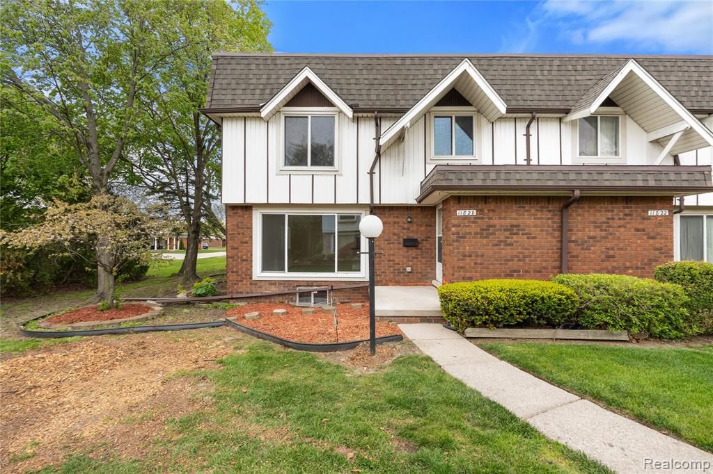 11828 Valley Boulevard, Warren, MI 48093