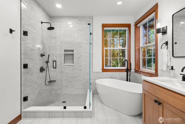 10173 NE Garibaldi Loop, Bainbridge Island, WA 98110