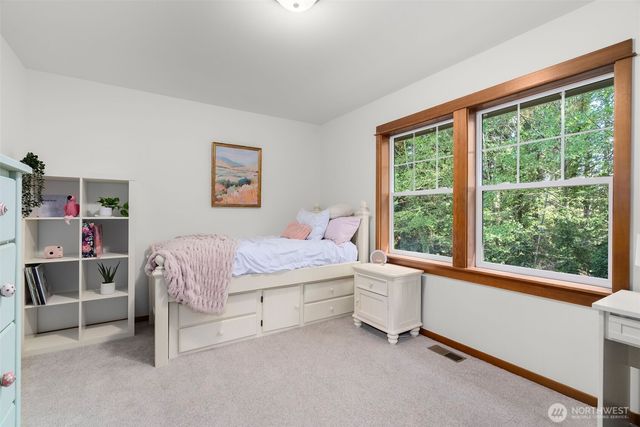 10173 NE Garibaldi Loop, Bainbridge Island, WA 98110
