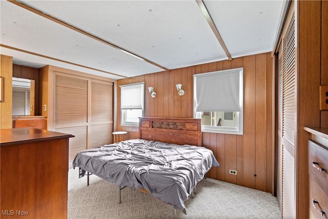 96 Helen Street, Barberton, OH 44203