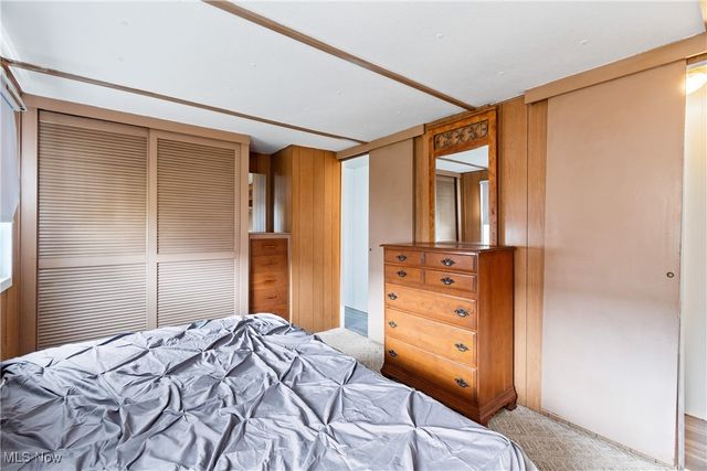 96 Helen Street, Barberton, OH 44203