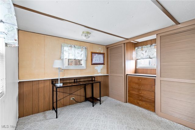 96 Helen Street, Barberton, OH 44203