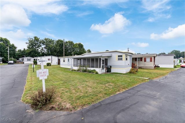 96 Helen Street, Barberton, OH 44203