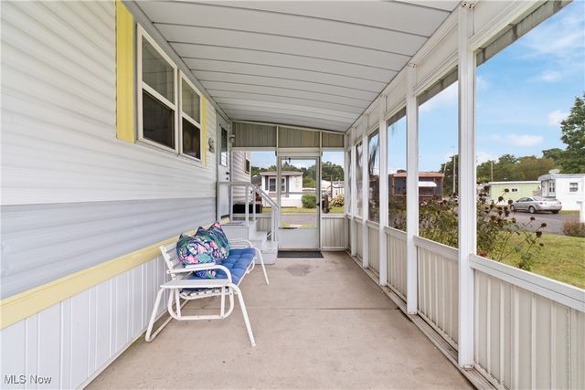 96 Helen Street, Barberton, OH 44203