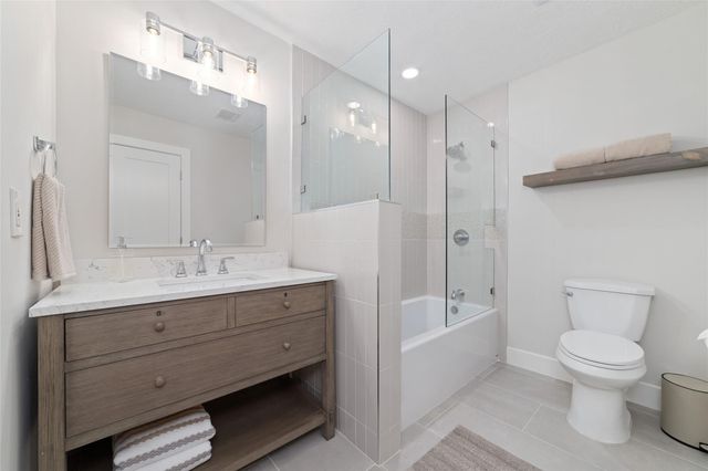 10206 Oakpoint Drive, Houston, TX 77043