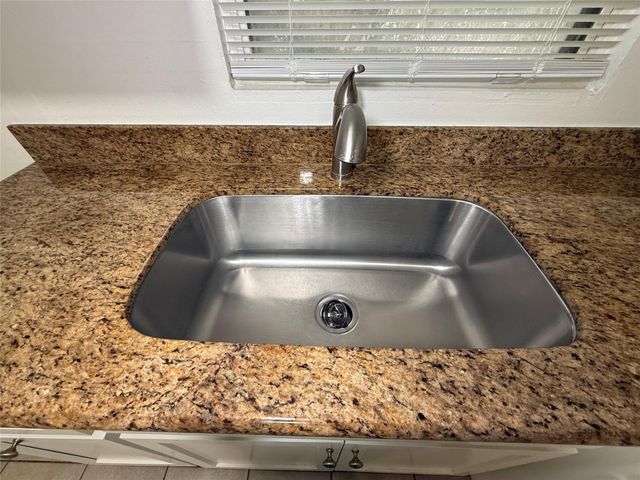 1320 Heights Boulevard 2, Houston, TX 77008