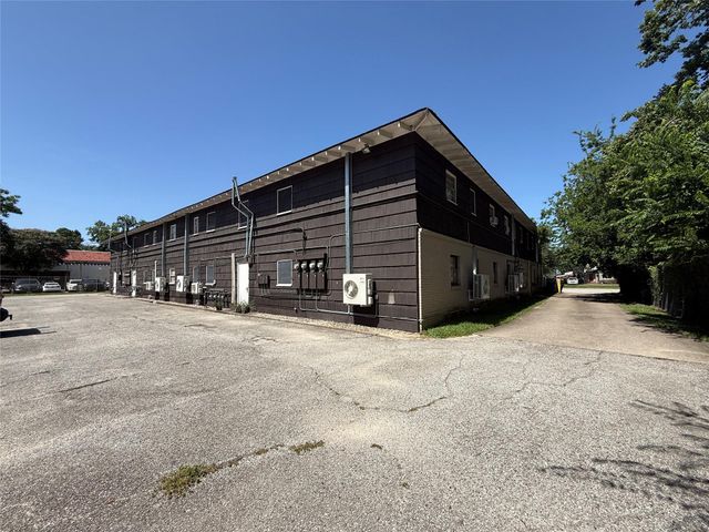 1320 Heights Boulevard 2, Houston, TX 77008