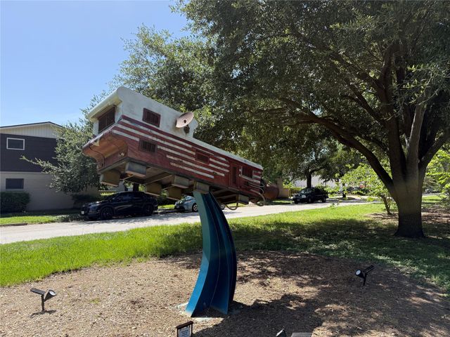 1320 Heights Boulevard 2, Houston, TX 77008