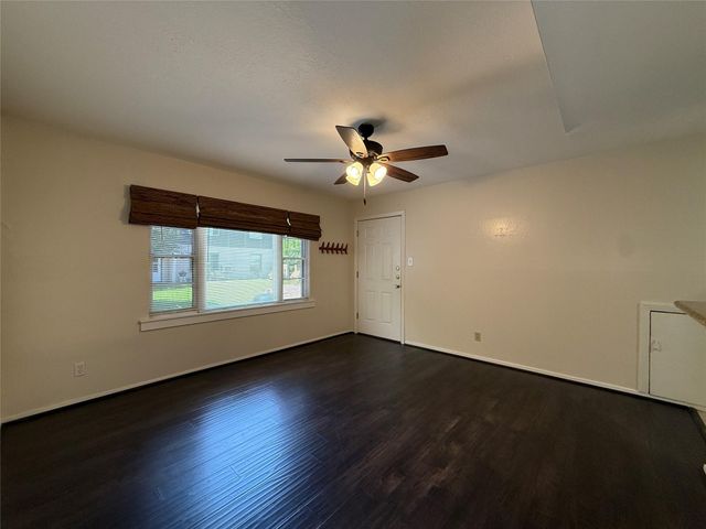 1320 Heights Boulevard 2, Houston, TX 77008