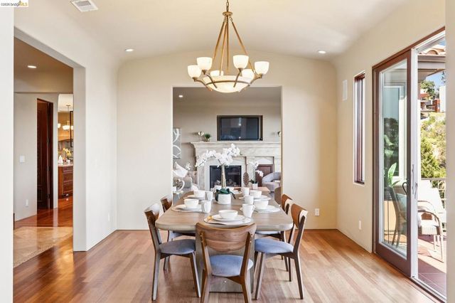 6611 Elverton Dr, Oakland, CA 94611