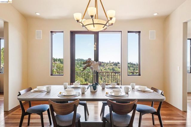 6611 Elverton Dr, Oakland, CA 94611