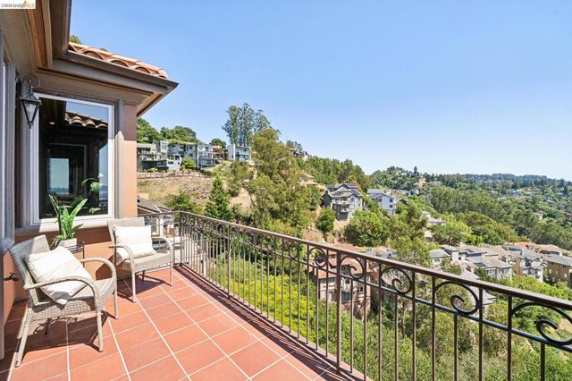 6611 Elverton Dr, Oakland, CA 94611