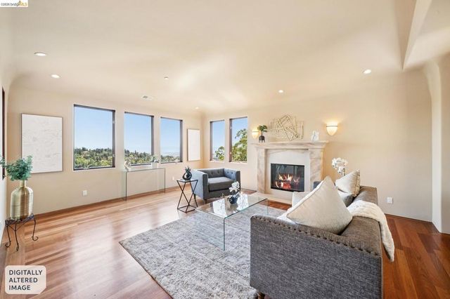 6611 Elverton Dr, Oakland, CA 94611