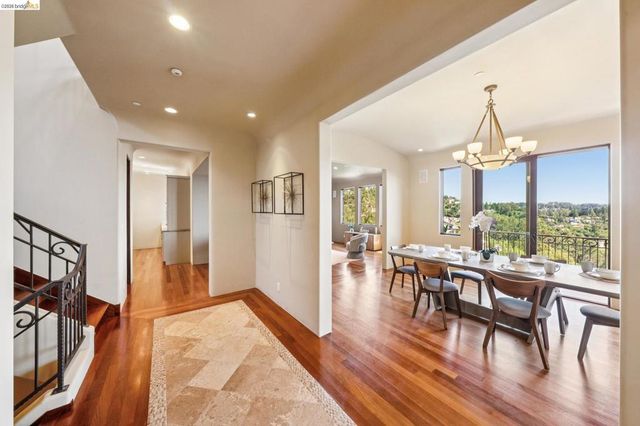 6611 Elverton Dr, Oakland, CA 94611