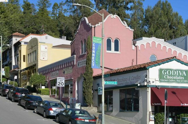 6611 Elverton Dr, Oakland, CA 94611
