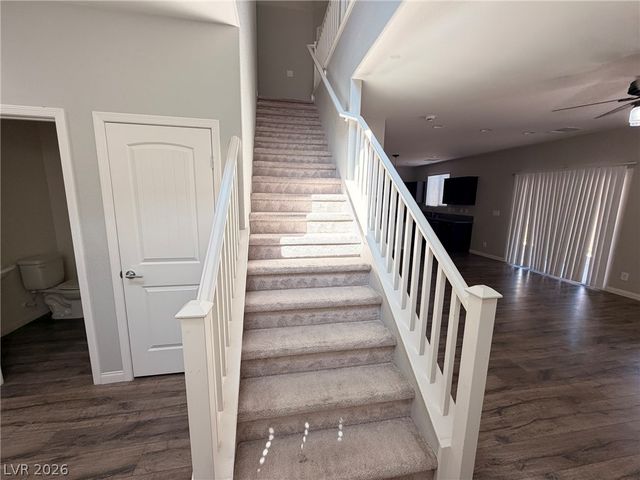 7852 Pyramid Peak Street, Las Vegas, NV 89166