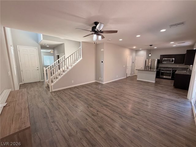 7852 Pyramid Peak Street, Las Vegas, NV 89166