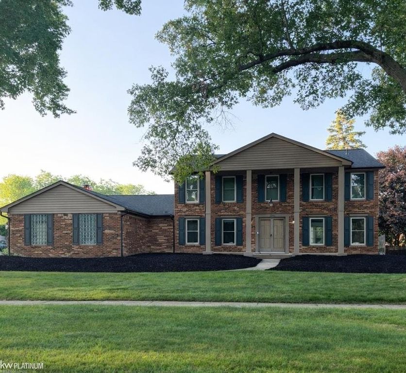 11880 Whispering Oak Lane, Shelby Twp, MI 48315