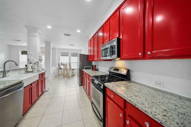 5338 Summit Hollow Drive, Houston, TX 77084