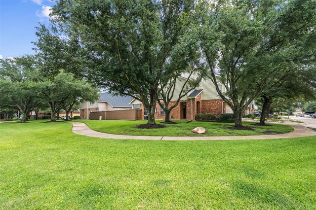 5338 Summit Hollow Drive, Houston, TX 77084