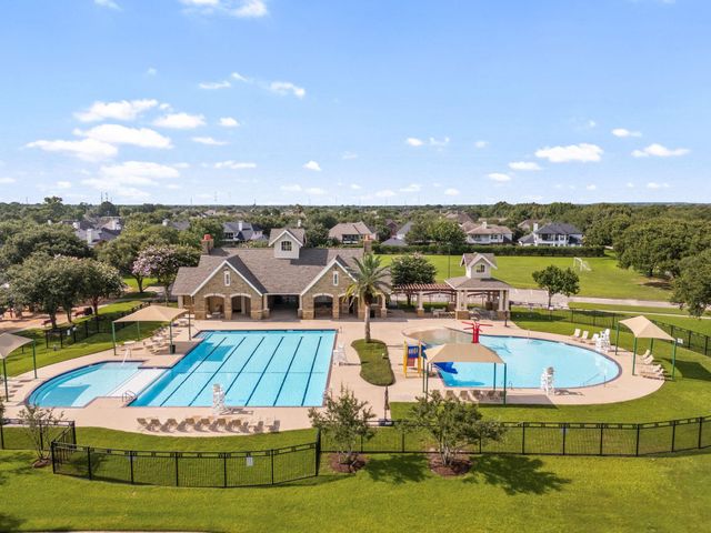 6200 Glenn Hills Lane, League City, TX 77573