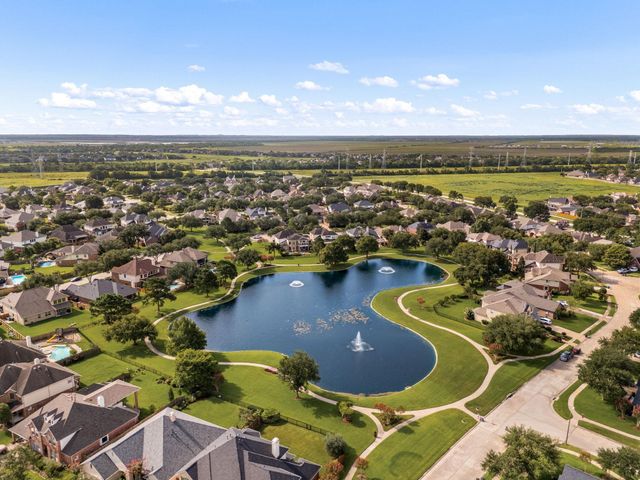 6200 Glenn Hills Lane, League City, TX 77573