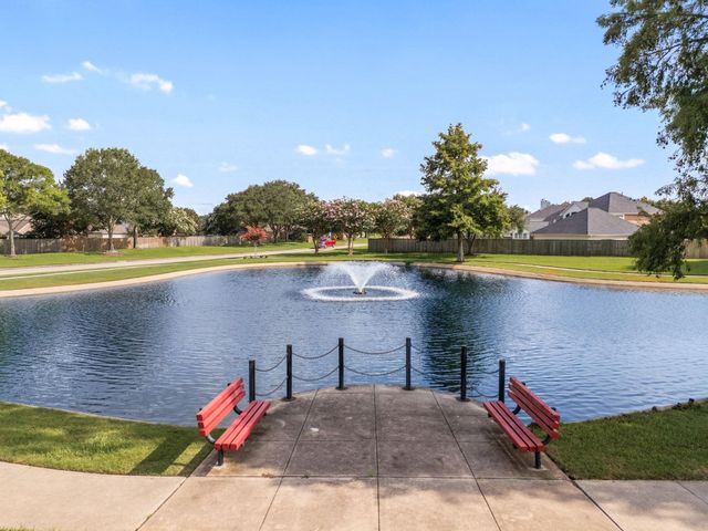 6200 Glenn Hills Lane, League City, TX 77573