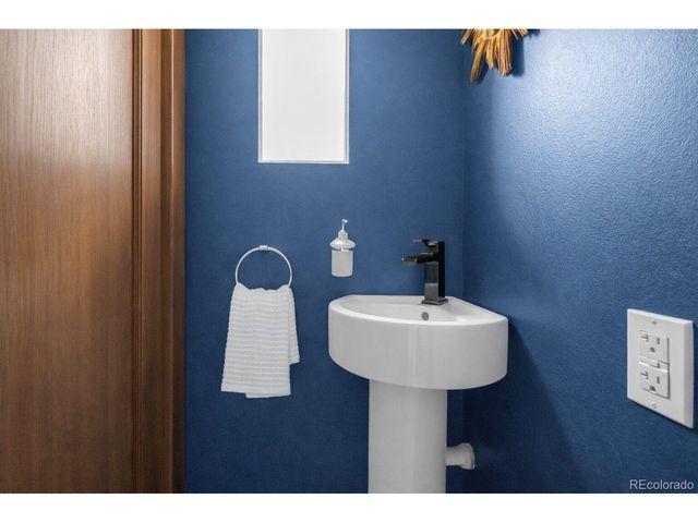 844 N Marion St, Denver, CO 80218