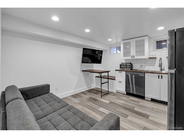 844 N Marion St, Denver, CO 80218
