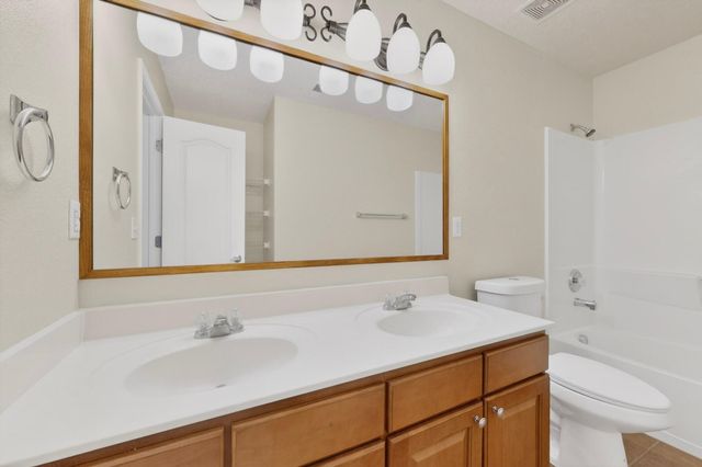 1317 Maple Meadows Drive NE, Rio Rancho, NM 87144