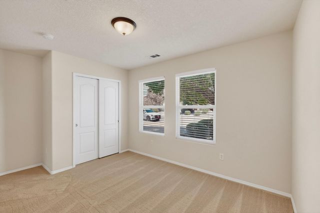 1317 Maple Meadows Drive NE, Rio Rancho, NM 87144